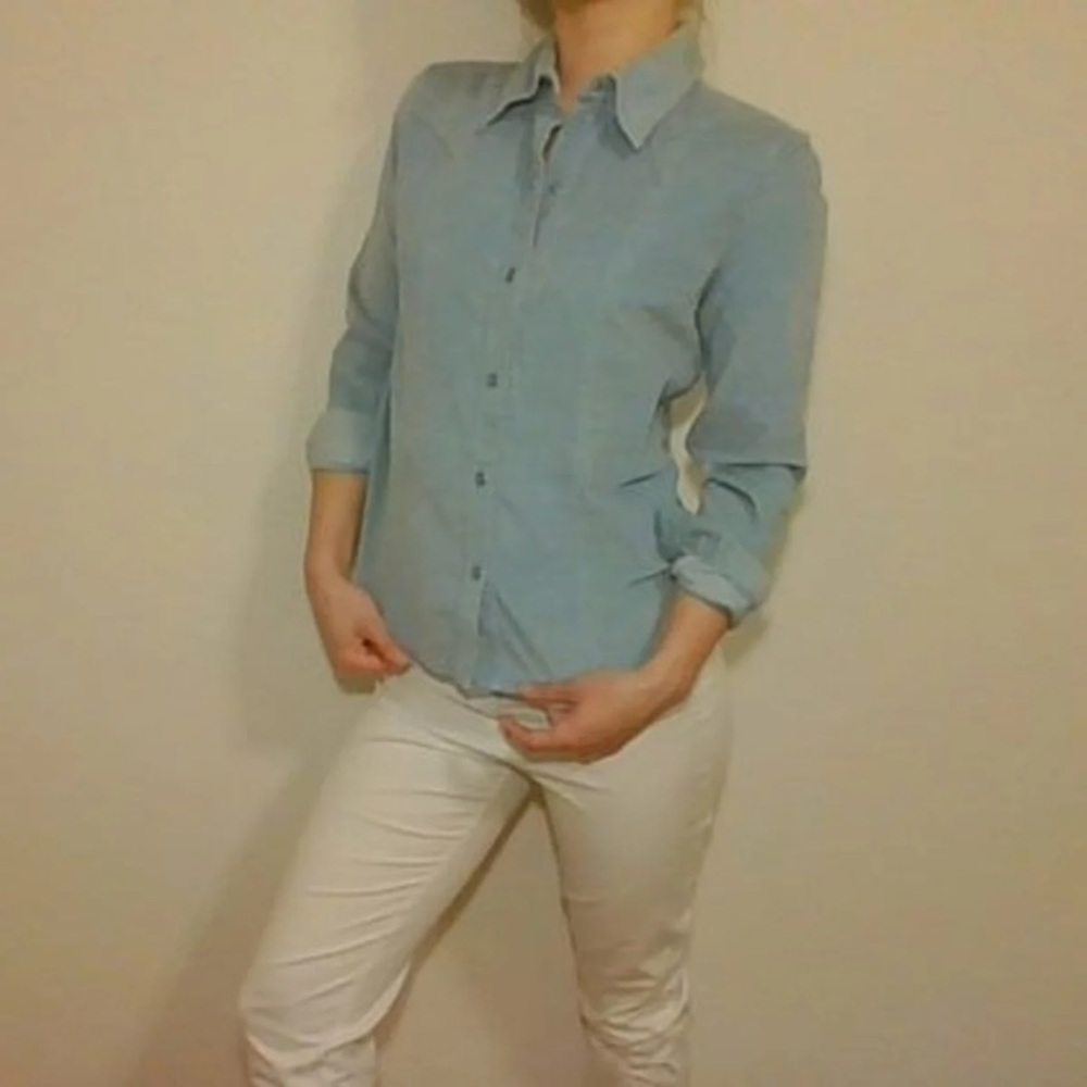 Gap Button Down Shirt